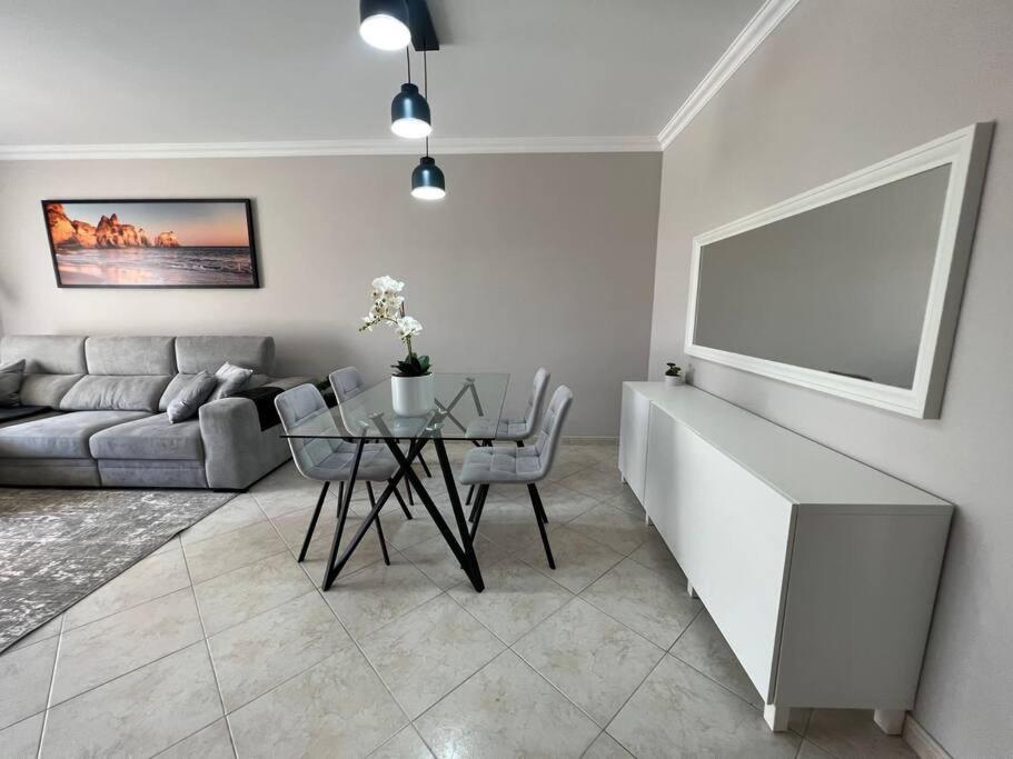 Luxury Modern Beach Apartment Quarteira Buitenkant foto