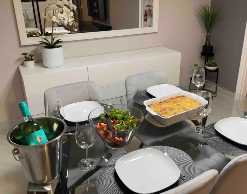 Luxury Modern Beach Apartment Quarteira Buitenkant foto