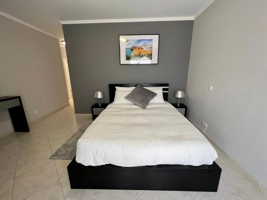 Luxury Modern Beach Apartment Quarteira Buitenkant foto